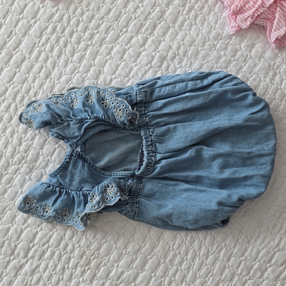 Baby girl romper bundle with matching headband - Picture 4 of 8